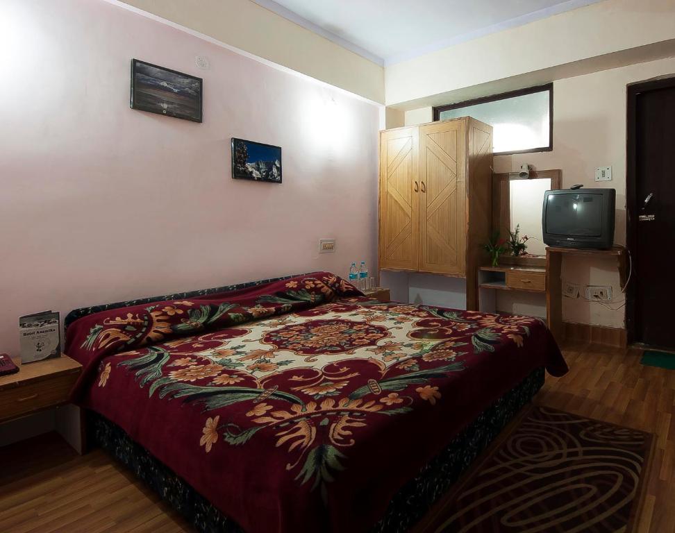 Hotel Anamika Naini Tāl Quarto foto