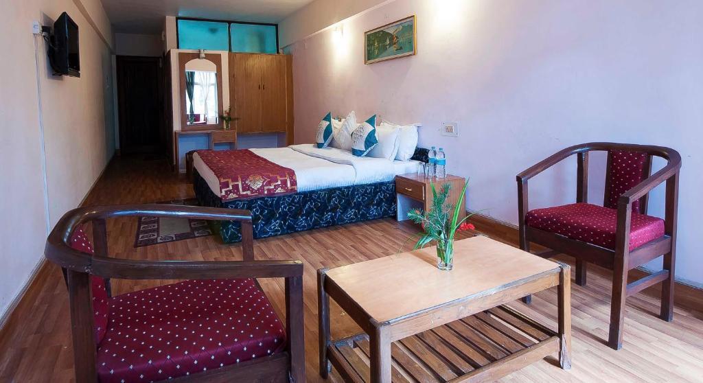 Hotel Anamika Naini Tāl Quarto foto