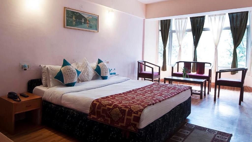 Hotel Anamika Naini Tāl Quarto foto