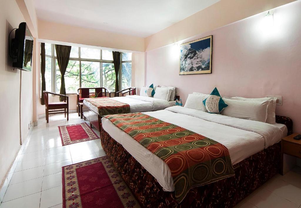 Hotel Anamika Naini Tāl Quarto foto